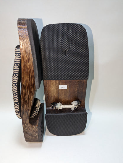 Men's wooden Seigaiha pattern Japanese sandals