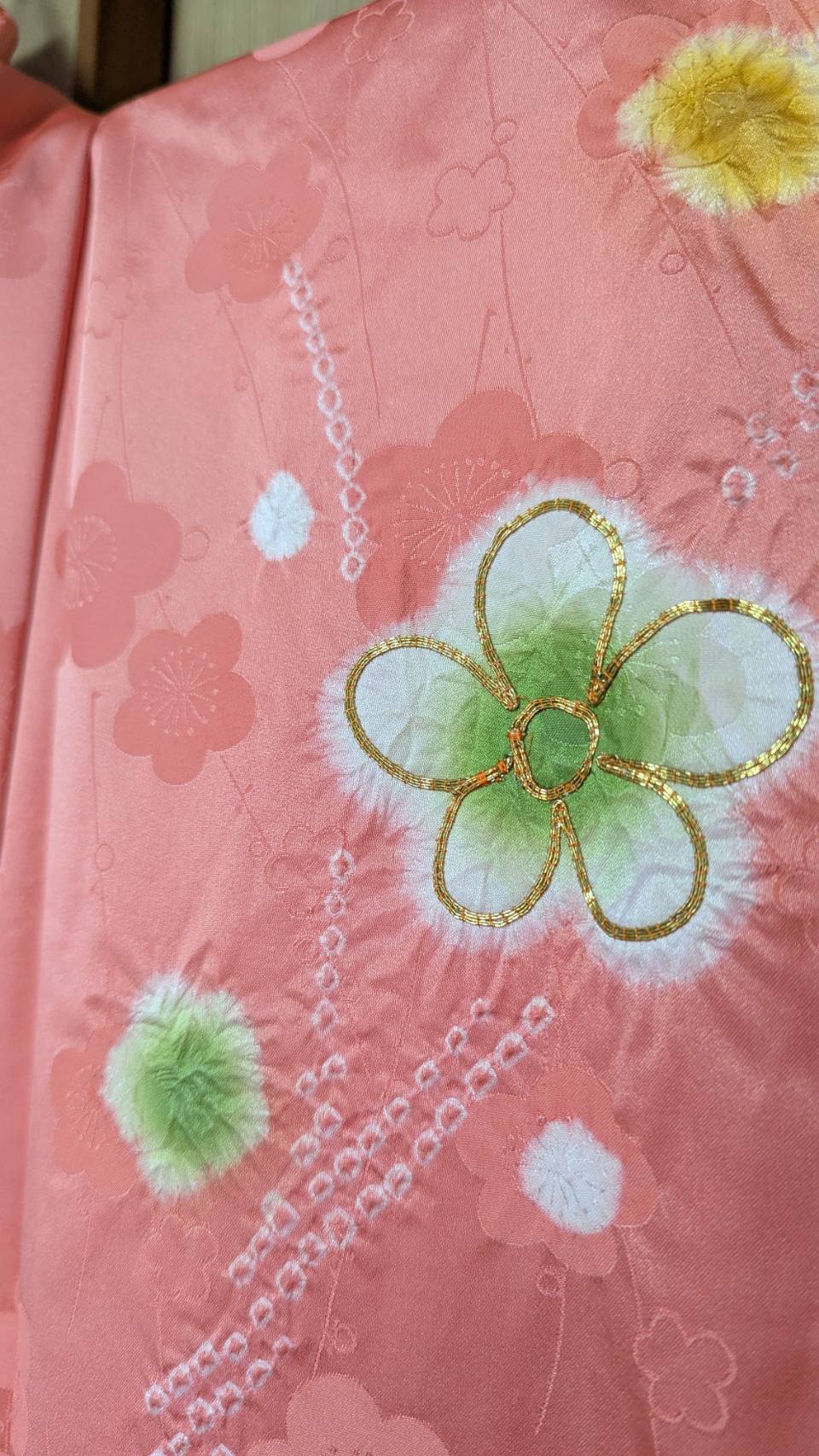 Kimono japonais pour femme en soie - Corail motifs fleurs - Vintage