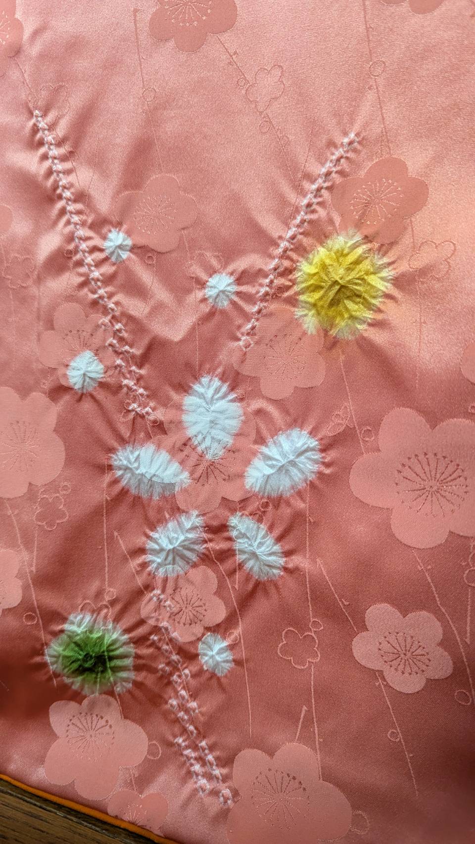 Kimono japonais pour femme en soie - Corail motifs fleurs - Vintage